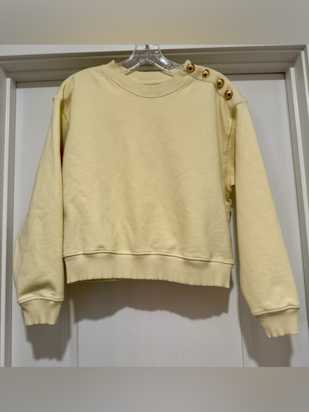 American Eagle ButterYellow Crewneck Sweatshirt‎ with Button Detail Size XS